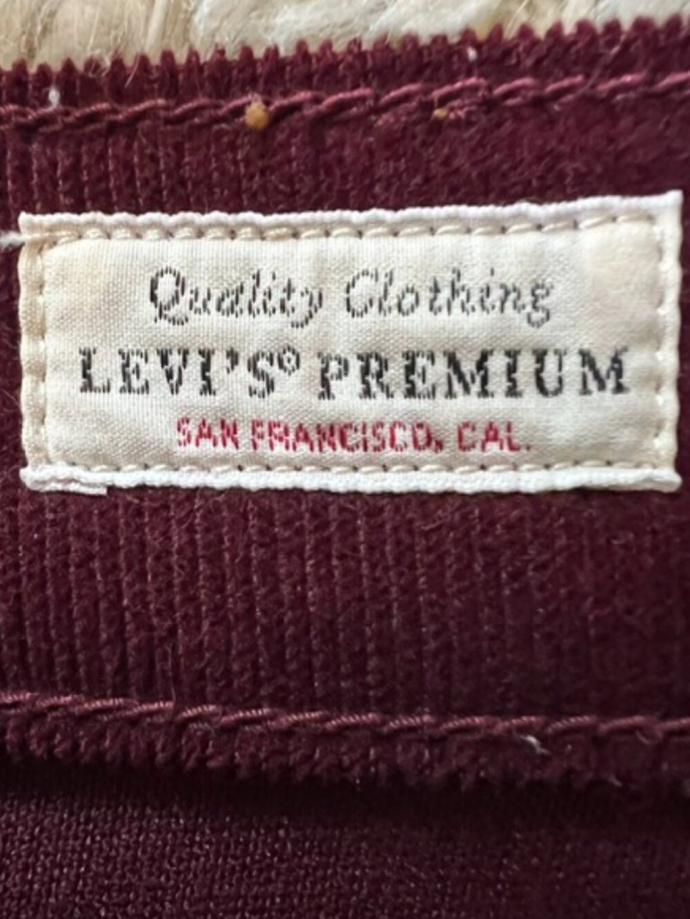 Levi's Corduroy Ribcage Flare Burgundy Five Pocket Pants Woman's W26-L32 - Picture 8 of 13